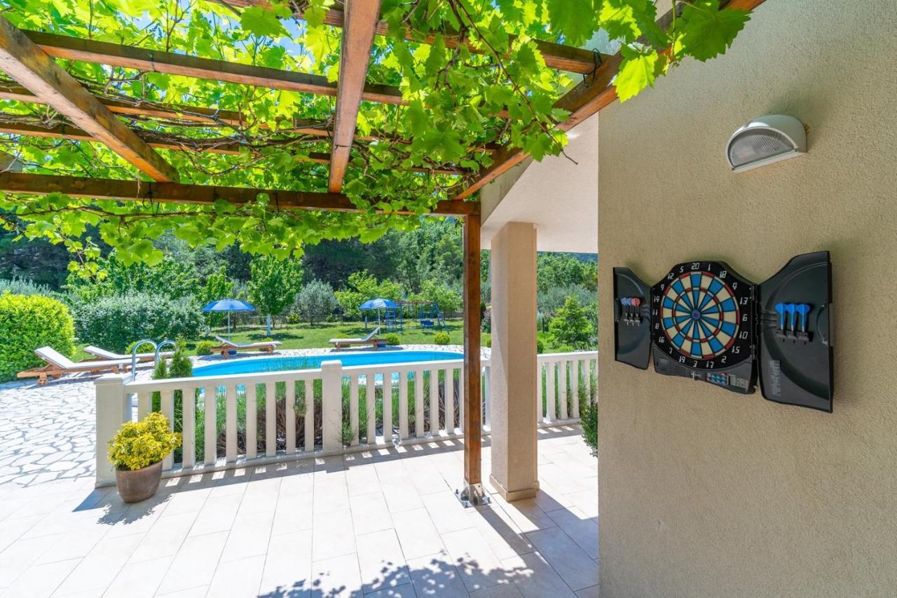 Villa Ana - 3 Bedroom Villa With Private Pool And Unspoiled Natural Environment Kučiće 외부 사진