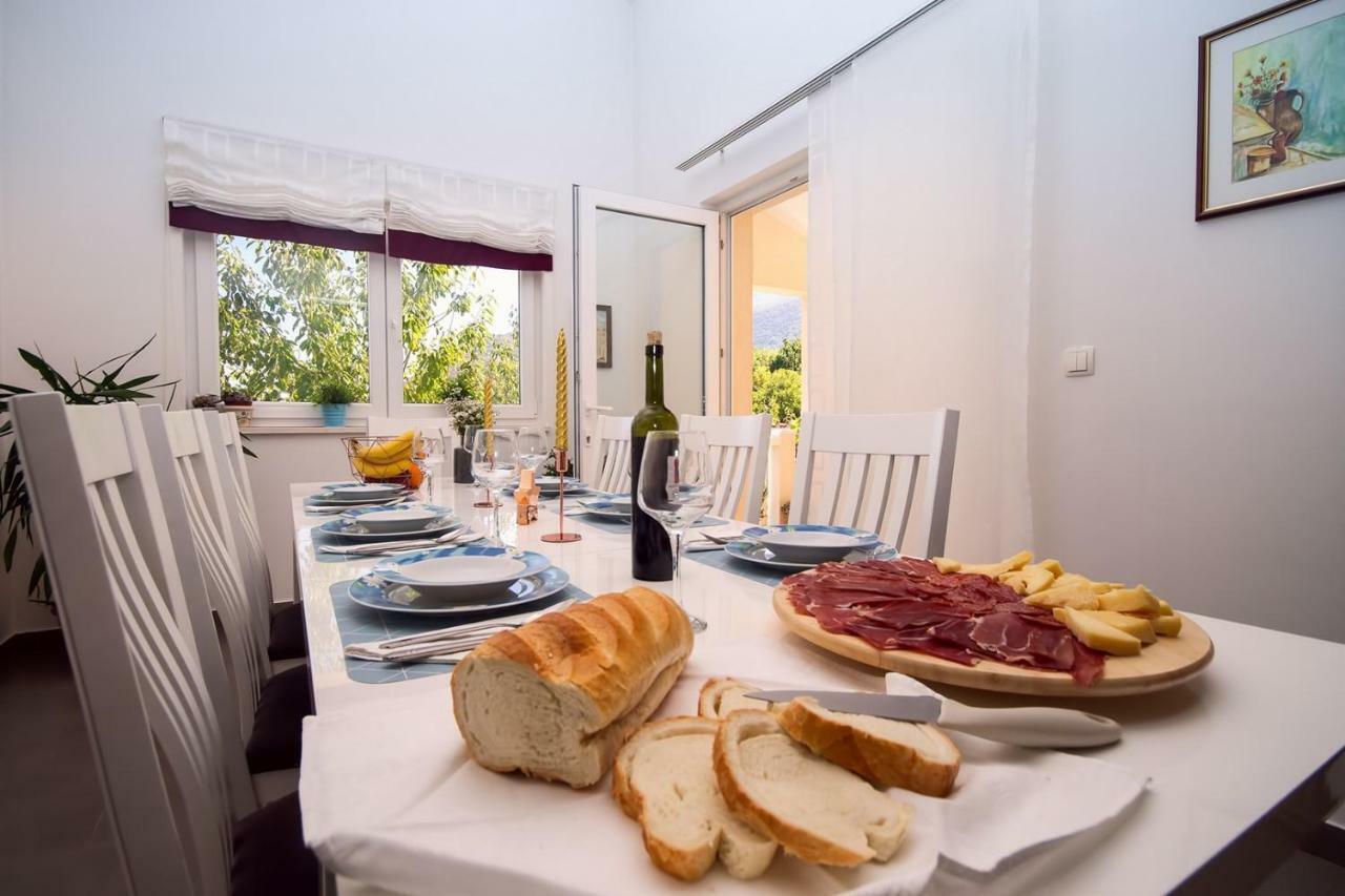 Villa Ana - 3 Bedroom Villa With Private Pool And Unspoiled Natural Environment Kučiće 외부 사진